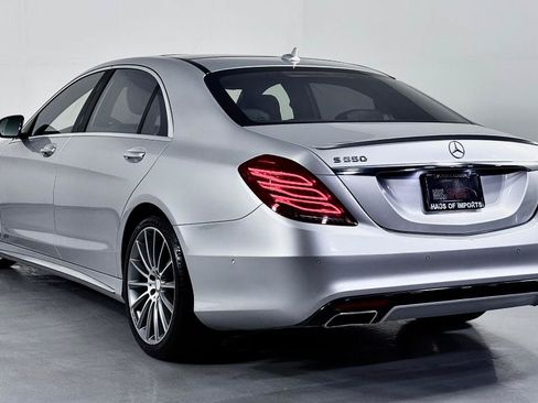 Used 2015 Mercedes-Benz S 550 Sedan image 11