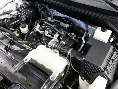 Used 2021 Nissan NV 3500 SL image 33