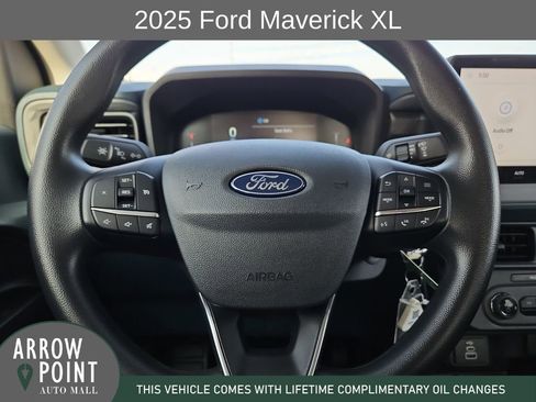 Used 2025 Ford Maverick XL w/ Equipment Group 102A AWD/4WD image 27