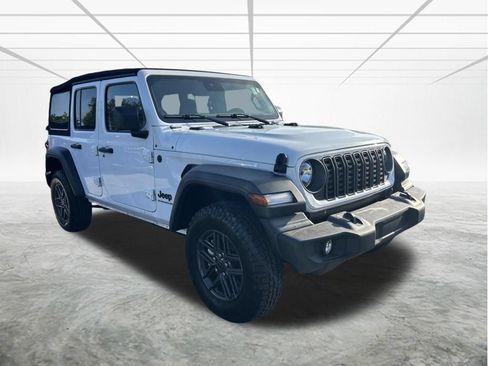 Used 2024 Jeep Wrangler Unlimited Sport AWD/4WD image 2