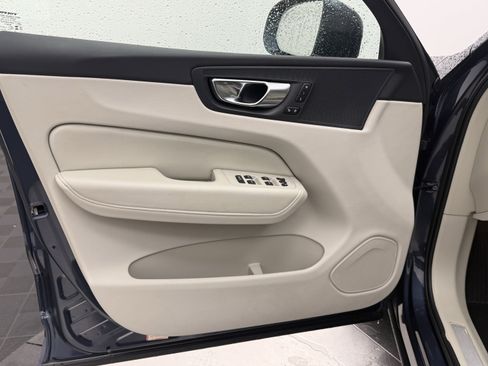 Certified 2023 Volvo XC60 B5 Plus w/ Climate Package FWD image 10