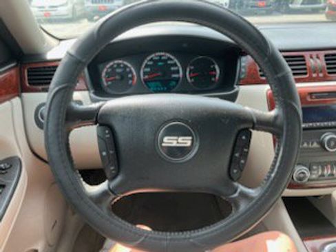 Used 2006 Chevrolet Impala SS w/ Convenience Package image 5