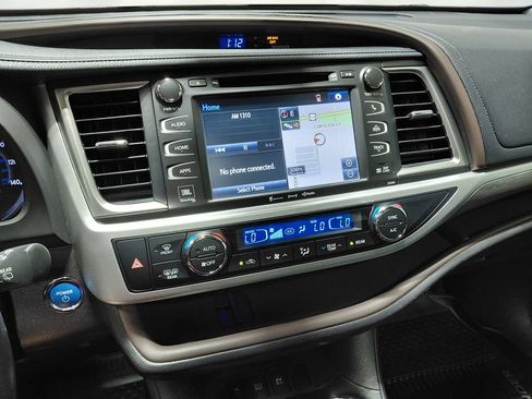 Used 2019 Toyota Highlander Limited Platinum AWD/4WD image 41