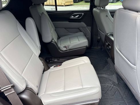 Used 2022 Chevrolet Tahoe LT w/ Luxury Package AWD/4WD image 33