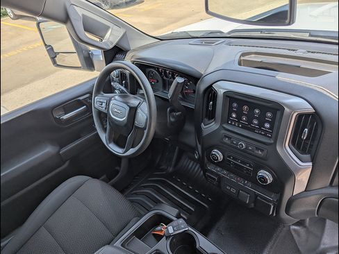 Used 2024 GMC Sierra 3500 Pro AWD/4WD image 25