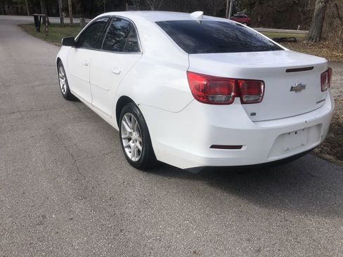 Used 2015 Chevrolet Malibu LT w/ Power Convenience Package image 6
