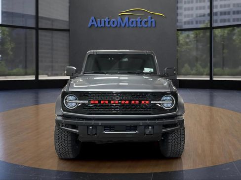 Used 2025 Ford Bronco Badlands AWD/4WD image 3