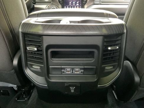 Used 2025 RAM 1500 Big Horn AWD/4WD image 23