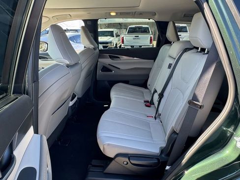 Certified 2026 INFINITI QX60 Luxe w/ Cargo Package FWD image 11