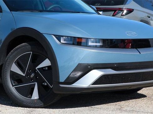 New 2026 Hyundai Ioniq 5 SEL image 2