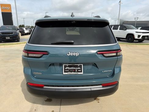 Used 2026 Jeep Grand Cherokee L Limited w/ Luxury Tech Group II RWD image 4