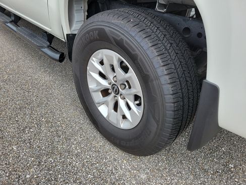 Used 2025 Nissan Frontier S AWD/4WD image 26