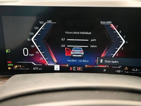 New 2026 BMW X5 xDrive50e image 12