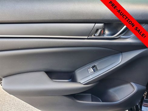 Used 2022 Honda Accord Sport image 13