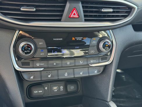 Used 2020 Hyundai Santa Fe Limited image 32