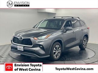 Certified 2020 Toyota Highlander XLE FWD video 1