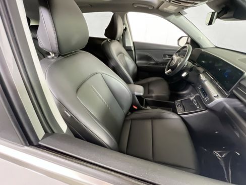 Used 2024 Hyundai Kona Limited AWD/4WD image 25