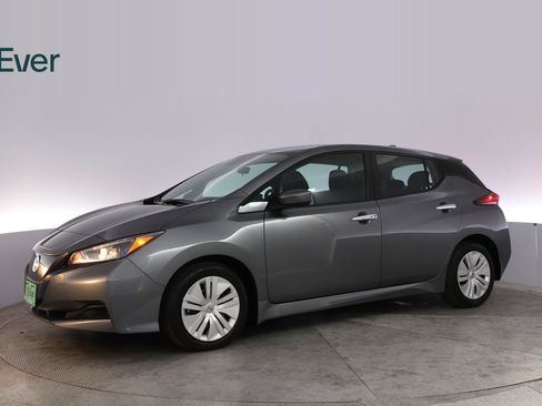 Used 2025 Nissan Leaf S FWD image 18
