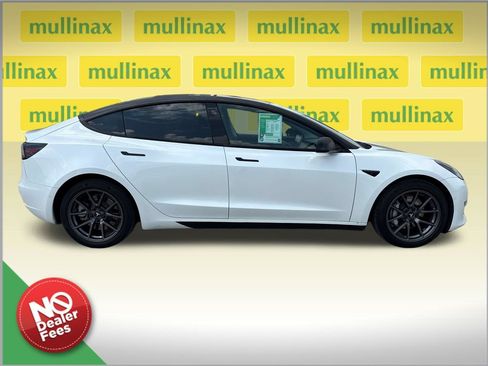 Used 2021 Tesla Model 3 Long Range AWD/4WD image 2