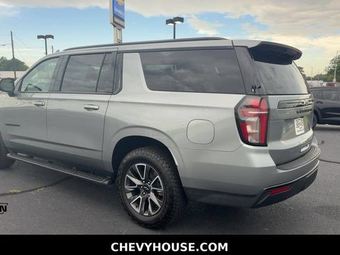 Used 2024 Chevrolet Suburban Z71 w/ Luxury Package AWD/4WD image 6