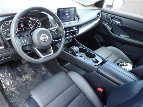 Used 2023 Nissan Rogue SV w/ SV Premium B Package AWD/4WD image 11