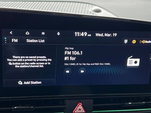 New 2025 Hyundai Elantra SEL image 17