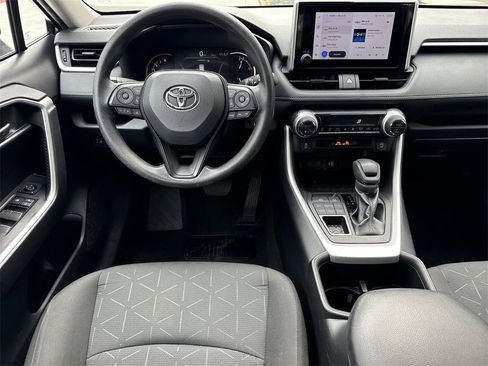 Used 2023 Toyota RAV4 XLE image 18
