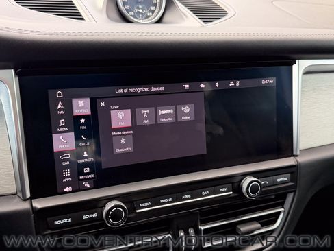 Used 2020 Porsche Macan Turbo image 28