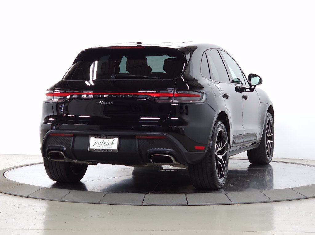 Used 2024 Porsche Macan AWD/4WD image 9