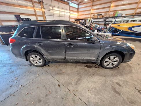 Used 2011 Subaru Outback 2.5i Premium w/ All-Weather Pkg image 6