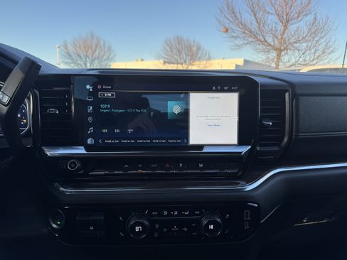 Used 2025 Chevrolet Silverado 1500 LT image 16