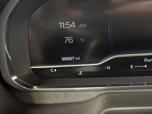 Used 2023 Chevrolet Tahoe Premier image 39