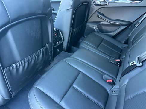 Certified 2026 Porsche Macan AWD/4WD image 13