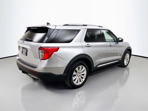 Used 2024 Ford Explorer King Ranch w/ Technology Package image 7