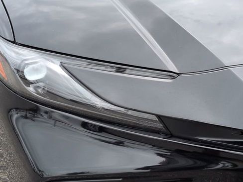 Certified 2025 Toyota Camry SE FWD image 10