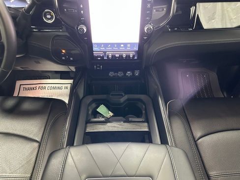 Used 2025 RAM 2500 Limited image 27