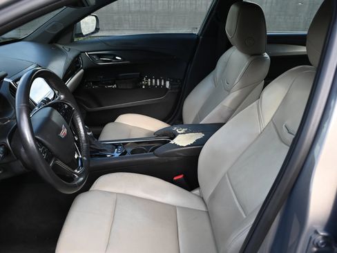 Used 2017 Cadillac ATS Luxury w/ Safety and Security Package RWD image 13