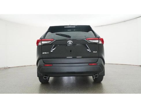 New 2025 Toyota RAV4 XLE image 23