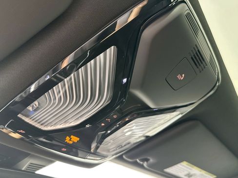 Used 2025 BMW 230i Coupe w/ M Sport Package image 20