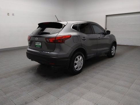 Used 2017 Nissan Rogue Sport S image 9