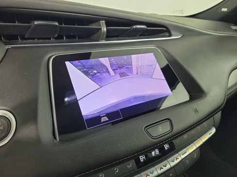 Used 2021 Cadillac XT4 Premium Luxury FWD image 26