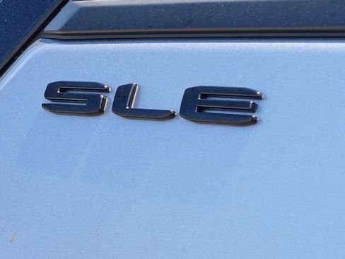 Used 2024 GMC Terrain SLE w/ Driver Convenience Package AWD/4WD image 30