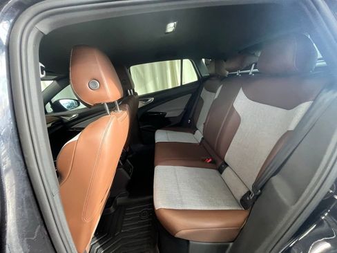 Certified 2023 Volkswagen ID.4 Pro image 21