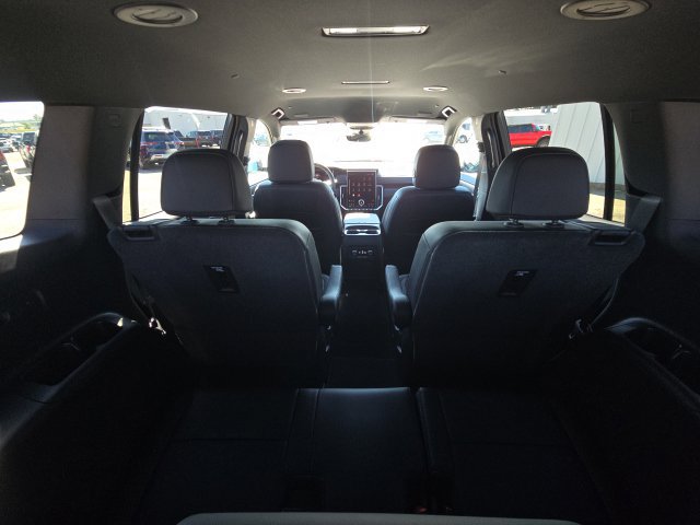 Used 2026 GMC Acadia Elevation w/ Super Cruise Package FWD image 14