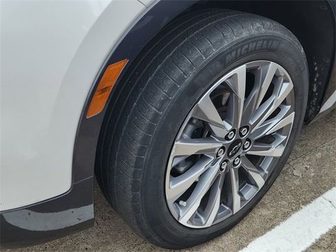 Used 2023 Chevrolet Blazer Premier w/ Enhanced Convenience Package image 10