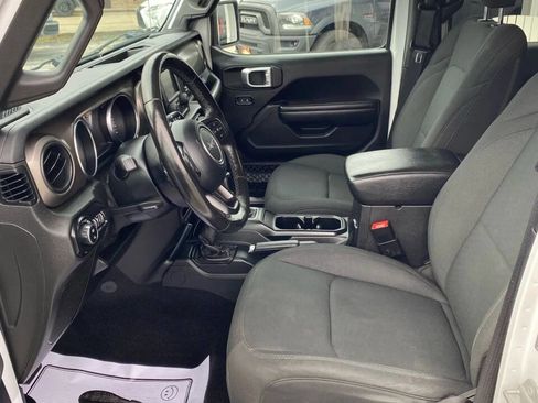 Used 2020 Jeep Gladiator Sport w/ Quick Order Package 24S image 12