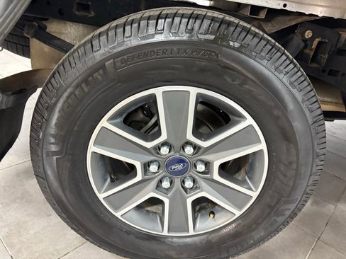 Used 2016 Ford F150 XLT w/ Equipment Group 302A Luxury image 10