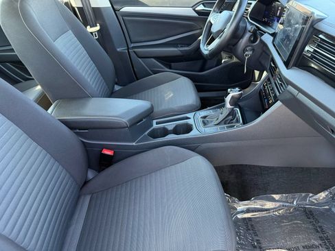 Used 2025 Volkswagen Jetta S FWD image 28