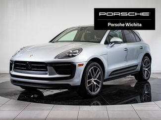 Used 2023 Porsche Macan video 1