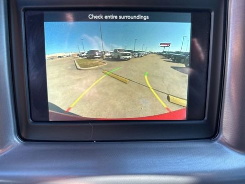 Used 2022 Dodge Charger SXT w/ Blacktop Package image 26